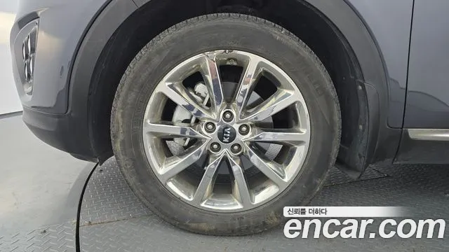 Kia Sorento 2017 thumb 5