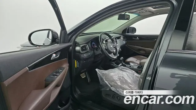 Kia Sorento 2017 thumb 10