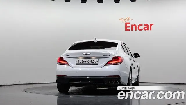 Genesis G70 2019 thumb 3