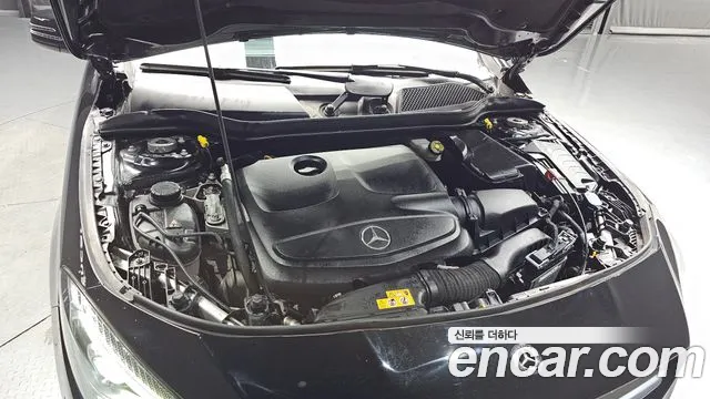 Mercedes-Benz CLA 2018 thumb 6