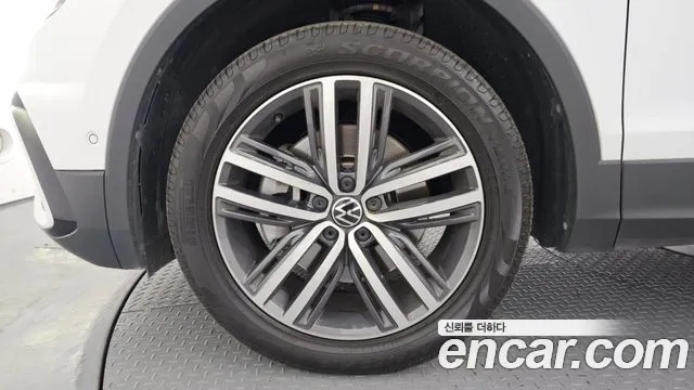 Volkswagen Tiguan 2022 thumb 5