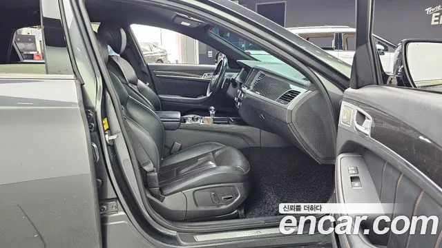 Genesis G80 2017 thumb 11