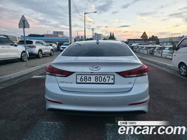 Hyundai Avante 2017 thumb 4