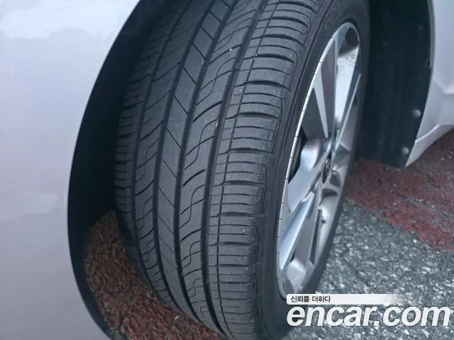 Hyundai Avante 2017 thumb 5