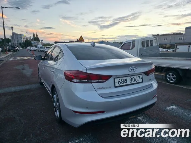 Hyundai Avante 2017 thumb 7