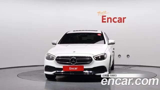 Mercedes-Benz E-Класс 2021 thumb 3
