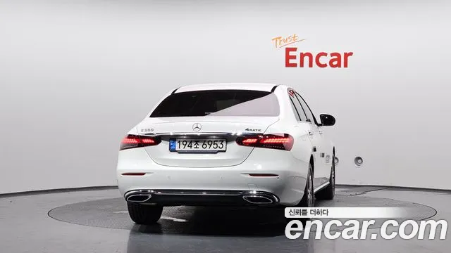 Mercedes-Benz E-Класс 2021 thumb 4