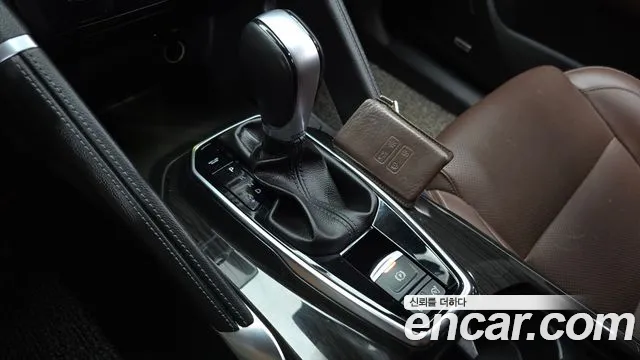 Renault-KoreaSamsung Koleos 2018 thumb 9
