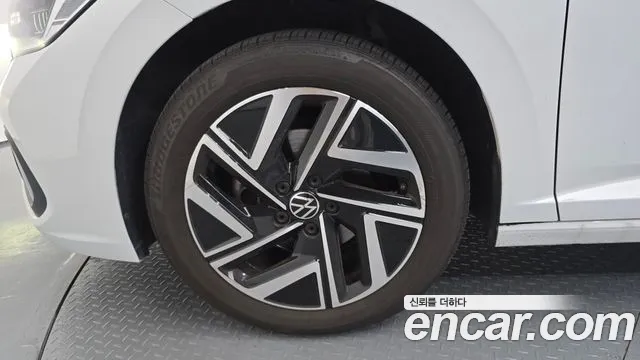 Volkswagen Jetta 2022 thumb 5