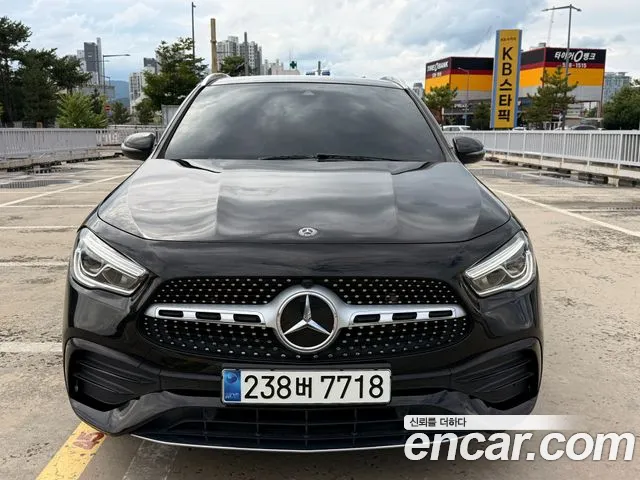 Mercedes-Benz GLA 2020 thumb 3
