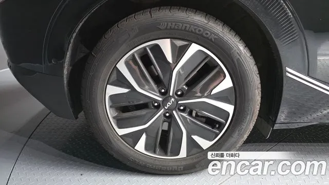 Kia EV6 2022 thumb 5