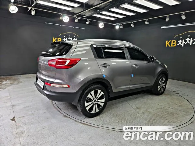 Kia Sportage 2011 thumb 2