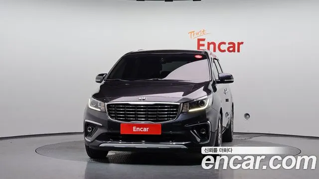 Kia Carnival 2019 thumb 3