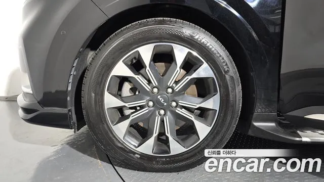 Kia Carnival 2022 thumb 5