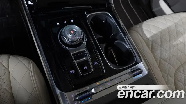 Kia Carnival 2022 thumb 9