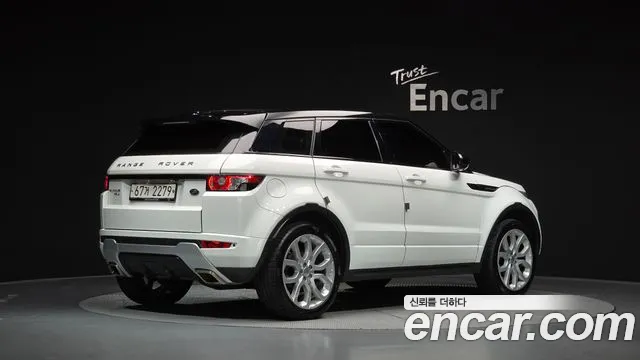 Land Rover Range Rover Evoque 2015 thumb 2