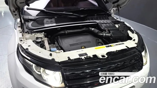 Land Rover Range Rover Evoque 2015 thumb 6