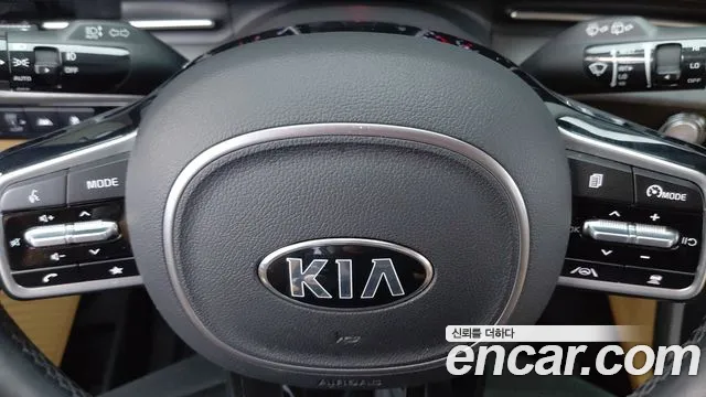 Kia Carnival 2021 thumb 7