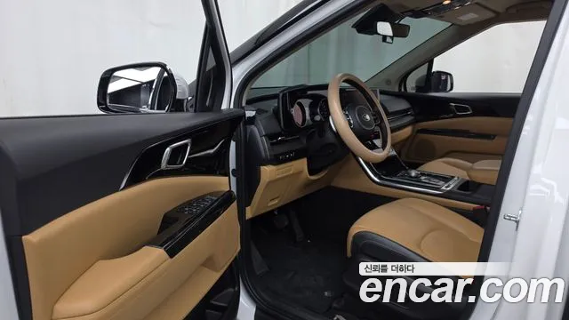 Kia Carnival 2021 thumb 10