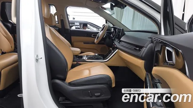 Kia Carnival 2021 thumb 11