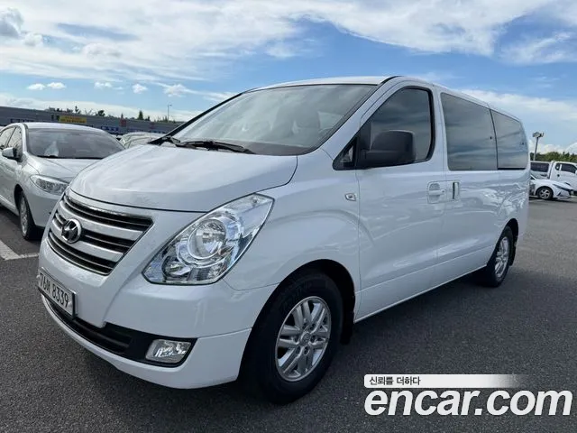 Hyundai Starex 2017 thumb 2