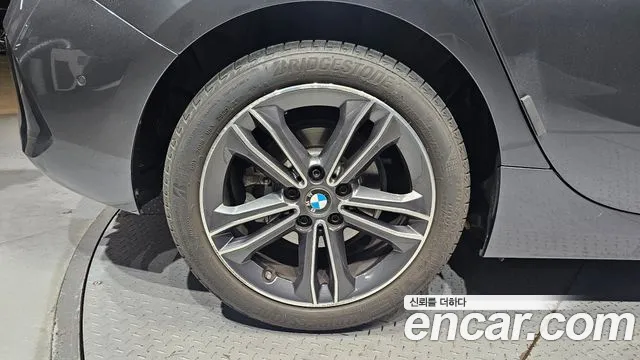 BMW 1-Series 2020 thumb 5