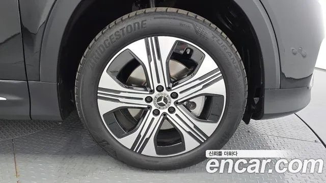 Mercedes-Benz EQB 2025 thumb 4