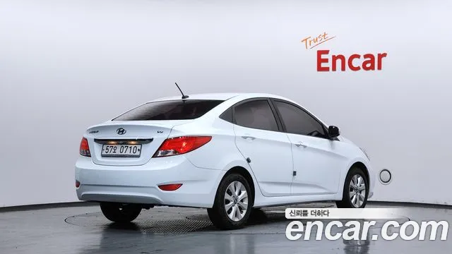 Hyundai Accent 2016 thumb 2
