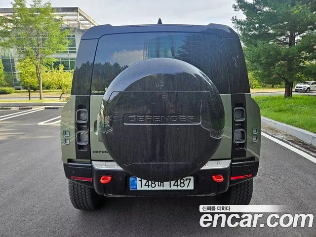 Land Rover Defender 2025 thumb 6