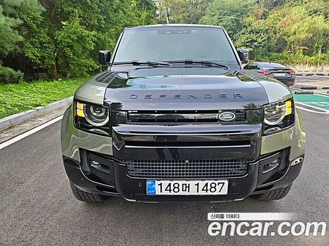 Land Rover Defender 2025 thumb 11