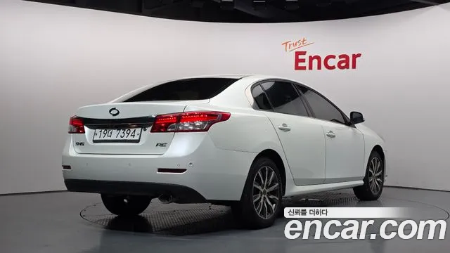 Renault-KoreaSamsung SM5 2015 thumb 2