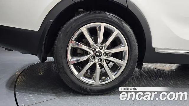 Kia Sorento 2015 thumb 5