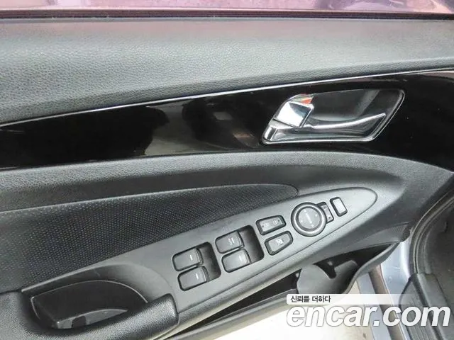 Hyundai Sonata 2011 thumb 9