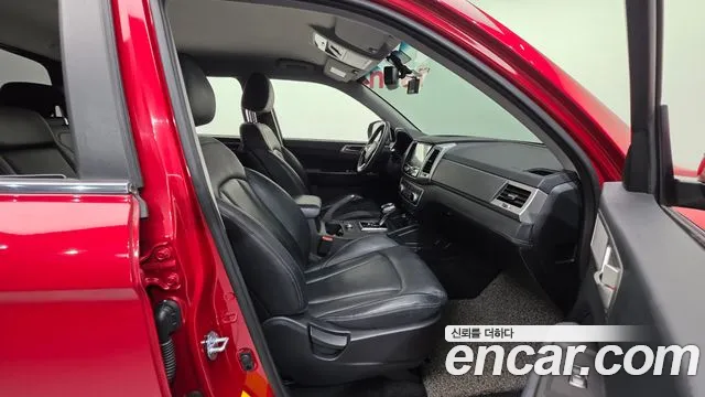 KG_Mobility_Ssangyong Rexton 2019 thumb 10