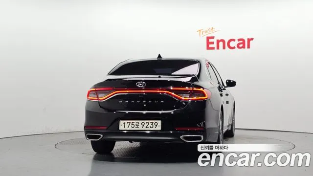 Hyundai Grandeur 2017 thumb 4
