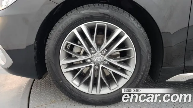 Hyundai Grandeur 2017 thumb 5