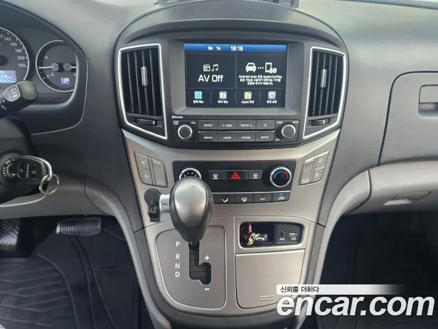 Hyundai Starex 2019 thumb 7