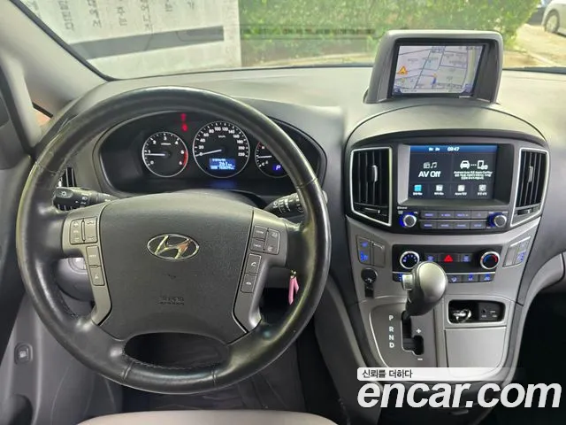 Hyundai Starex 2019 thumb 9