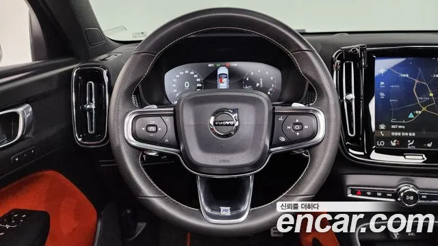 Volvo XC40 2018 thumb 12
