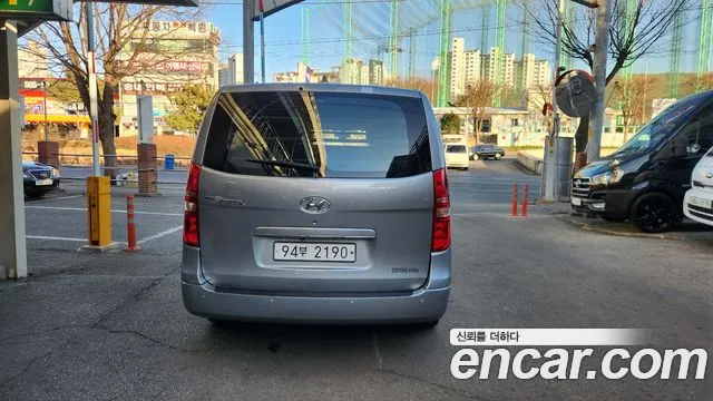 Hyundai Starex 2017 thumb 3