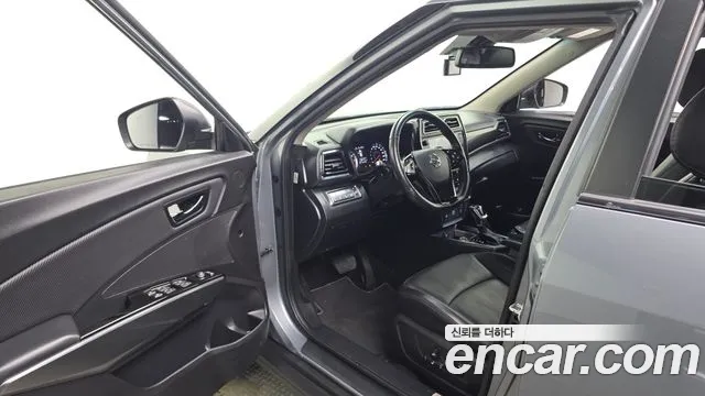 KG_Mobility_Ssangyong TIBOLI 2021 thumb 10