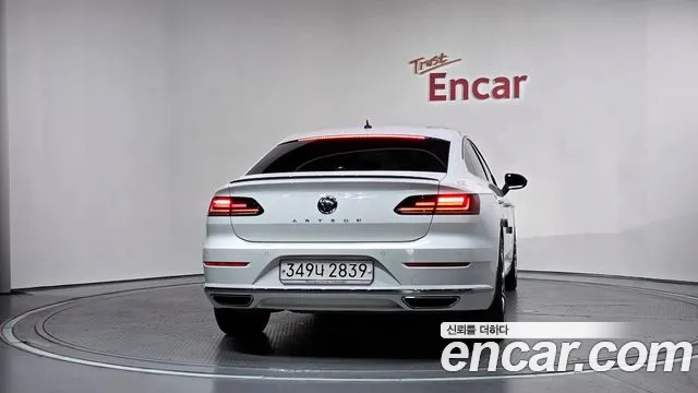 Volkswagen Arteon 2019 thumb 4