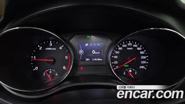 Kia Carnival 2016 thumb 8