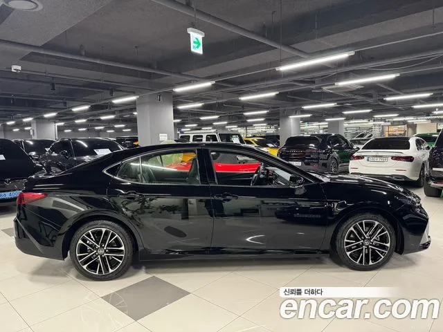 Toyota Camry 2026 thumb 2