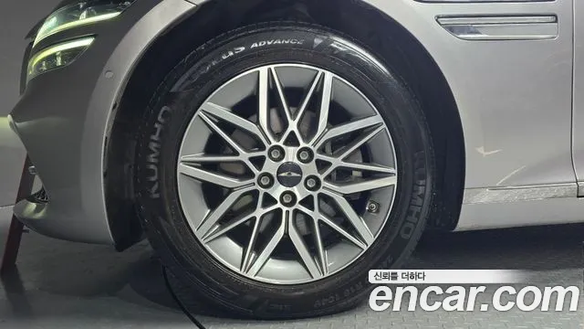 Genesis G80 2021 thumb 5