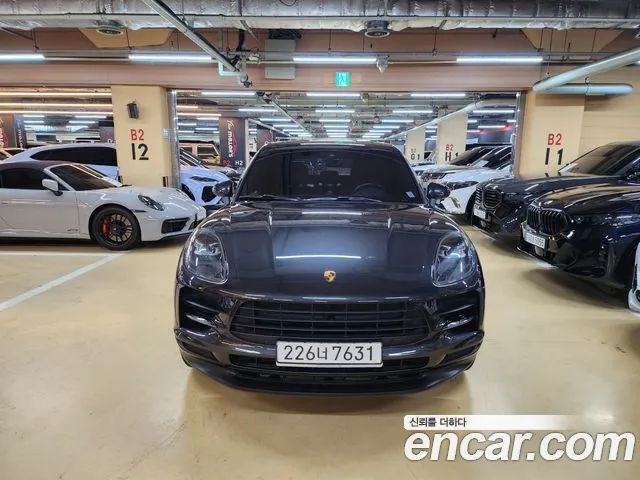 Porsche Macan 2019 thumb 2