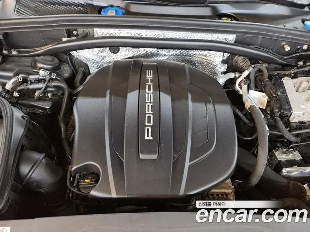 Porsche Macan 2019 thumb 6