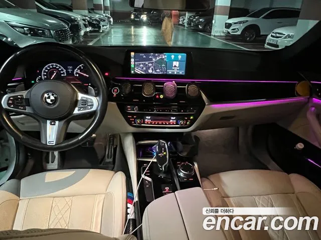 BMW 5-Series 2019 thumb 7