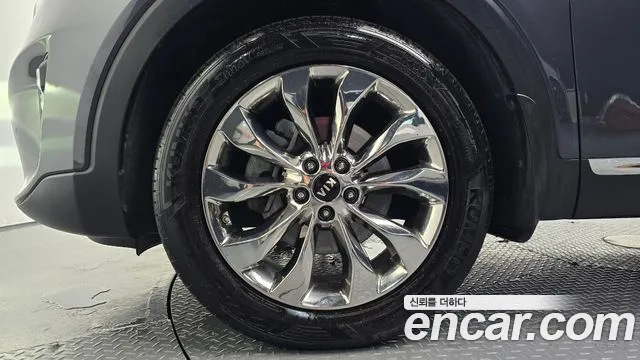 Kia Sorento 2017 thumb 4