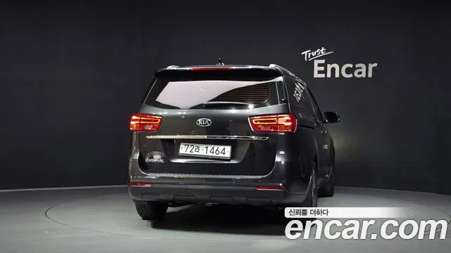 Kia Carnival 2019 thumb 4